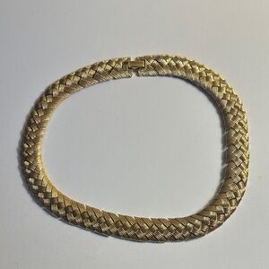 1980’s Elegant Brushed Gold Woven Necklace (costume jewelry)